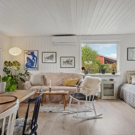 펜션 2 Bedroom Cozy In Juelsminde